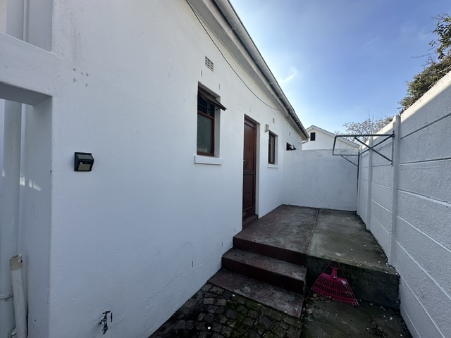 To Let 2 Bedroom Property for Rent in Wynberg Western Cape